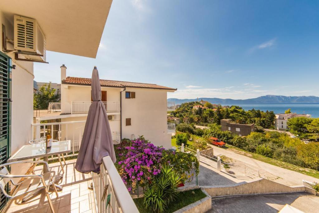 Apartments Slavena Gradac  Exteriör bild